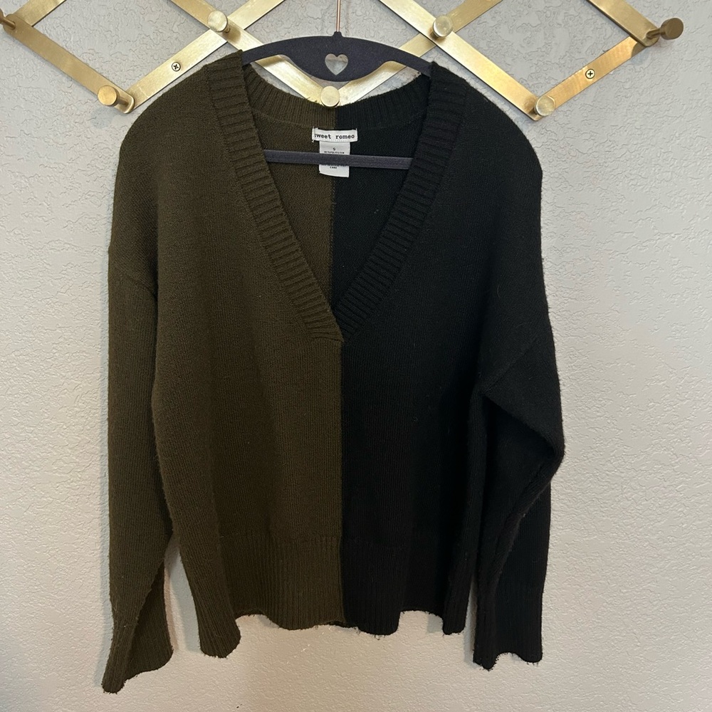 Sweet Romeo Olive V-Neck Sweater